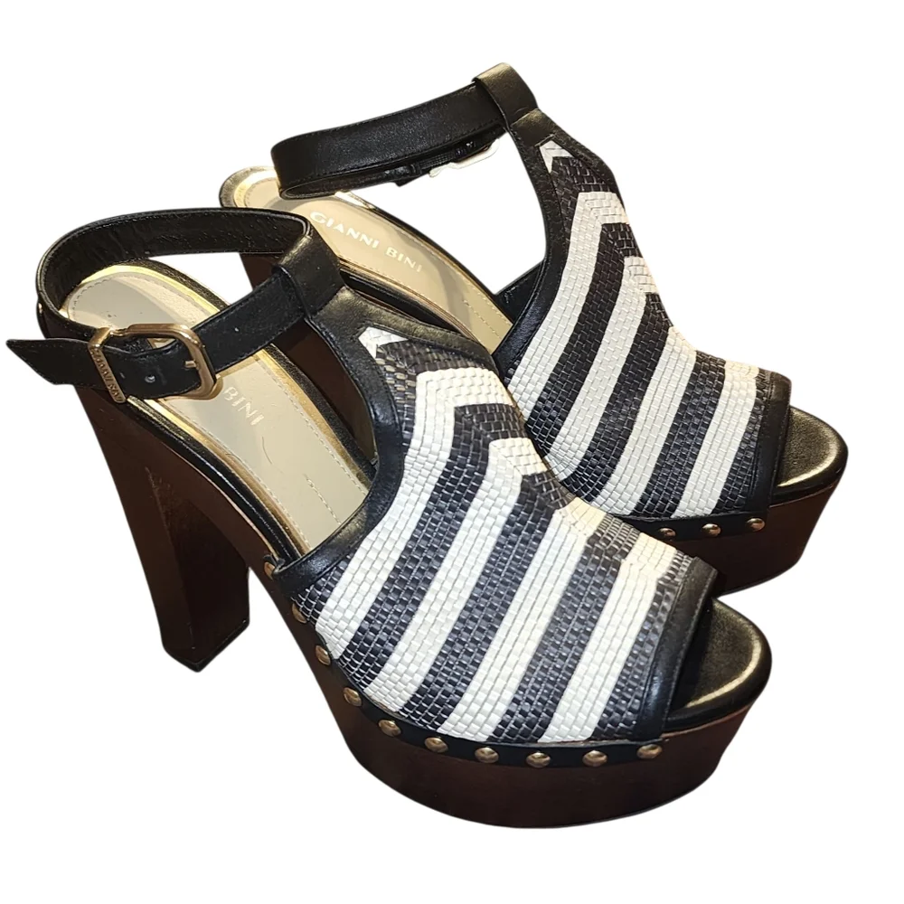 Gianni Bini Striped Platform Heels | Size 9